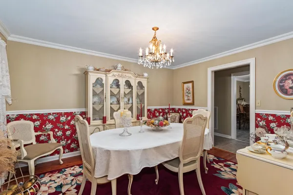 $475,000 | 225 Blue Springs Boulevard, Cadiz, KY 42211