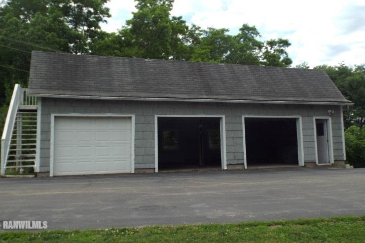 3492 South Eby's Mill Road Elizabeth, IL 61028 - Photo 18 of 20 a front view of a house