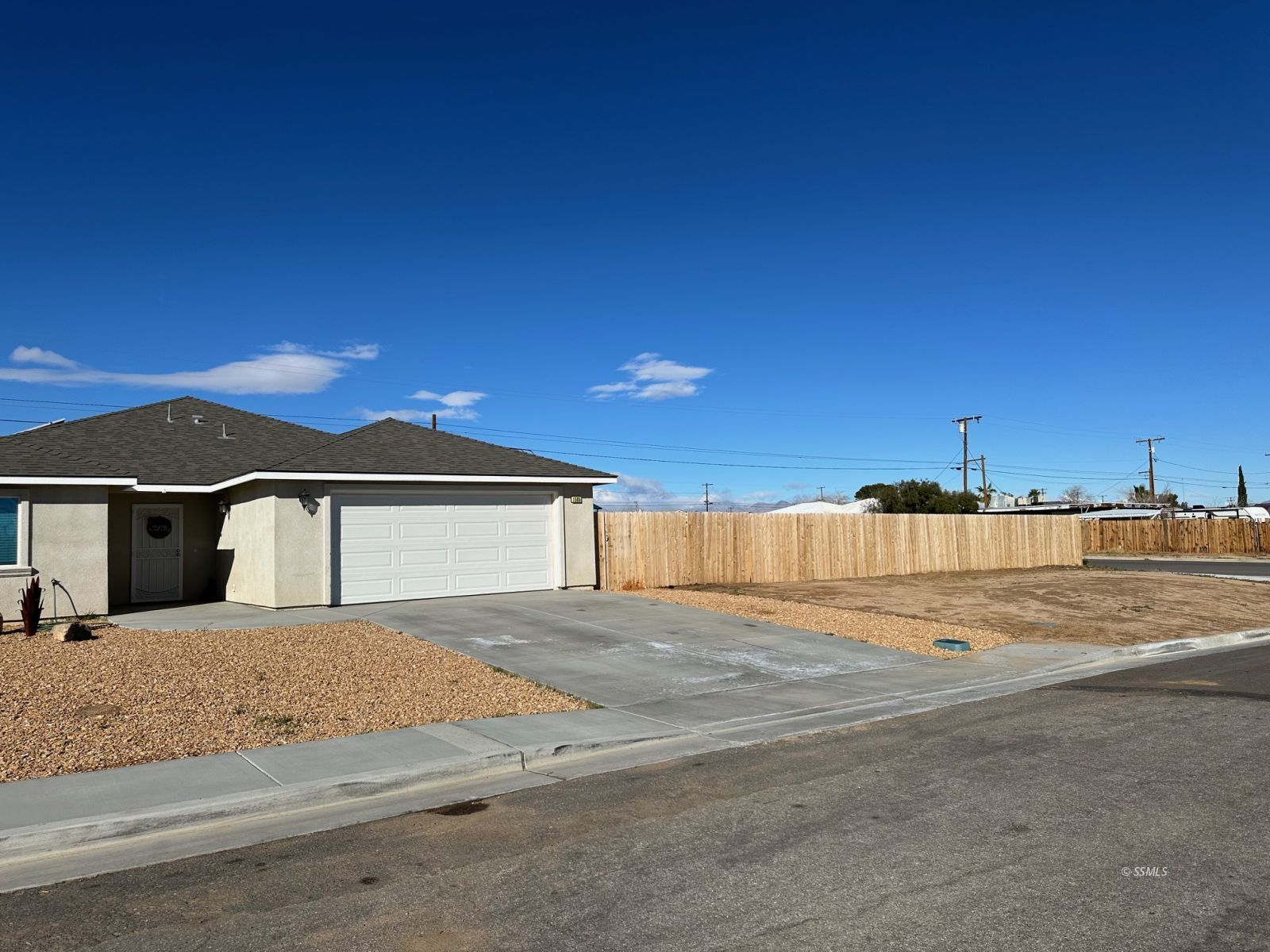1505 Mayo Street Ridgecrest, CA 93555 - Photo 2 of 33