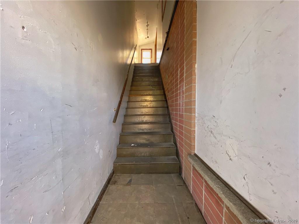 57 Main Street Winchester, CT 06098 - Photo 20 of 27