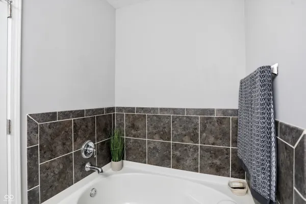 $295,000 | 1007 Belvedere Drive, Shelbyville, IN 46176