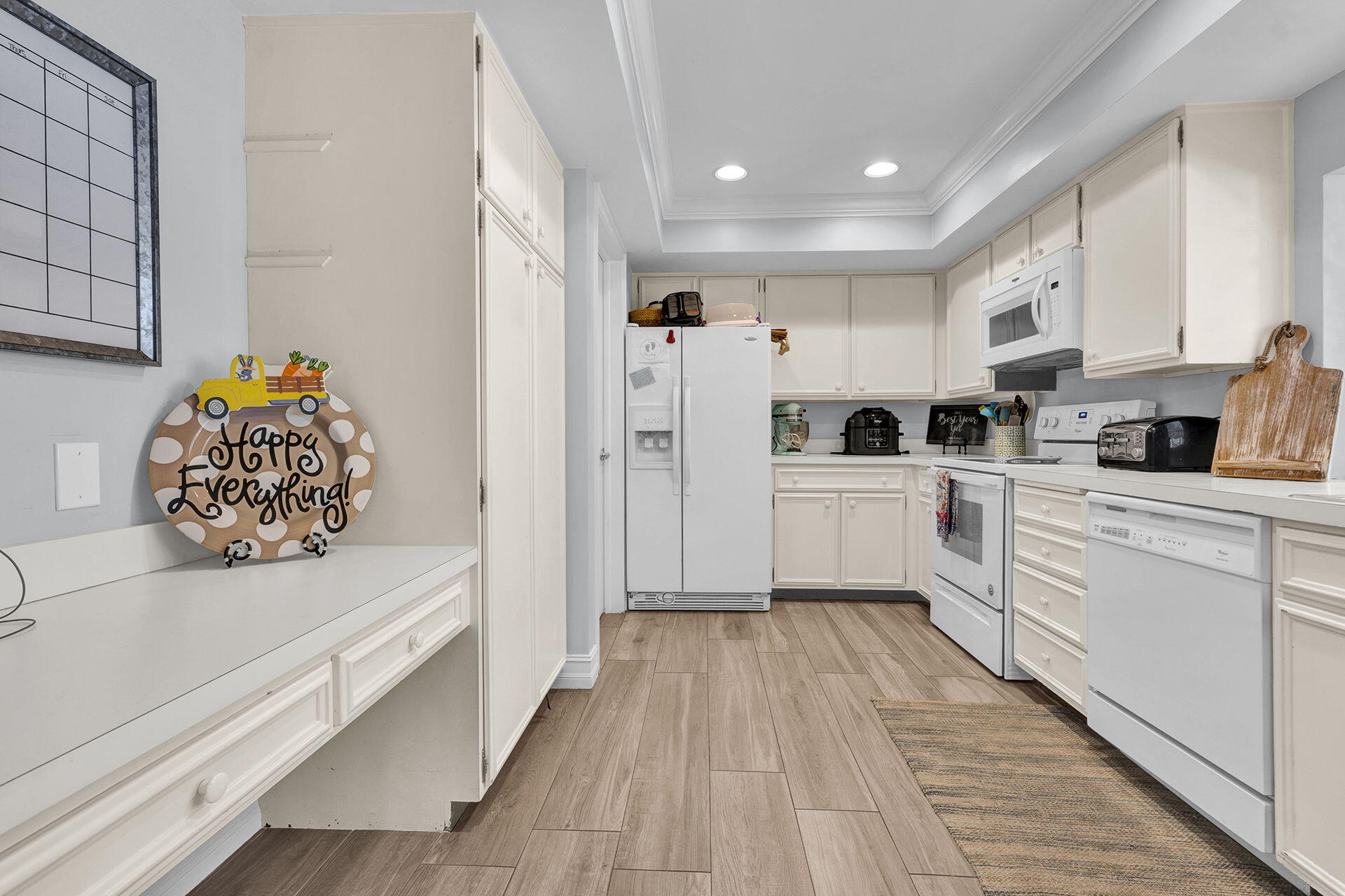 442 Pine Villa Drive Atlantis, FL 33462 - Photo 5 of 25 Kitchen