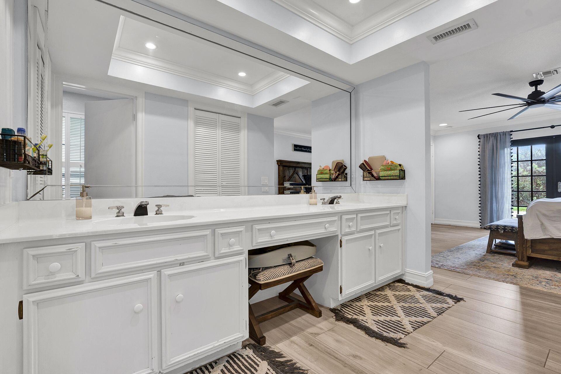 442 Pine Villa Drive Atlantis, FL 33462 - Photo 10 of 25 Master bath