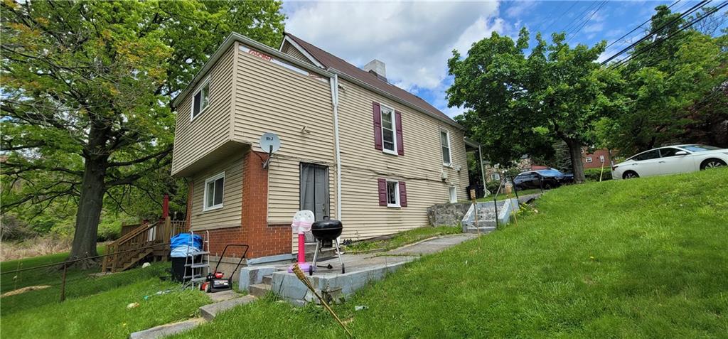 2257 Laketon Road Pittsburgh, PA 15221 - Photo 2 of 21 Gallery Image 2