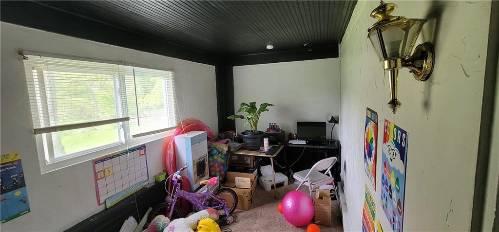 2257 Laketon Road Pittsburgh, PA 15221 - Photo 16 of 21 Gallery Image 16