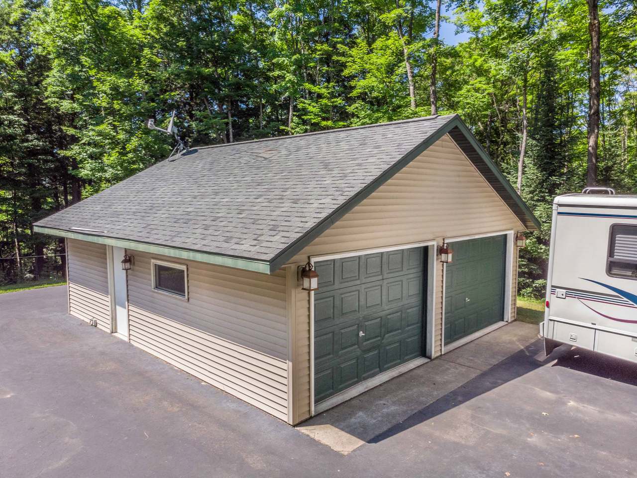 7229 Crab Lake Road Presque Isle, WI 54557 - Photo 21 of 30 Gallery Image 21