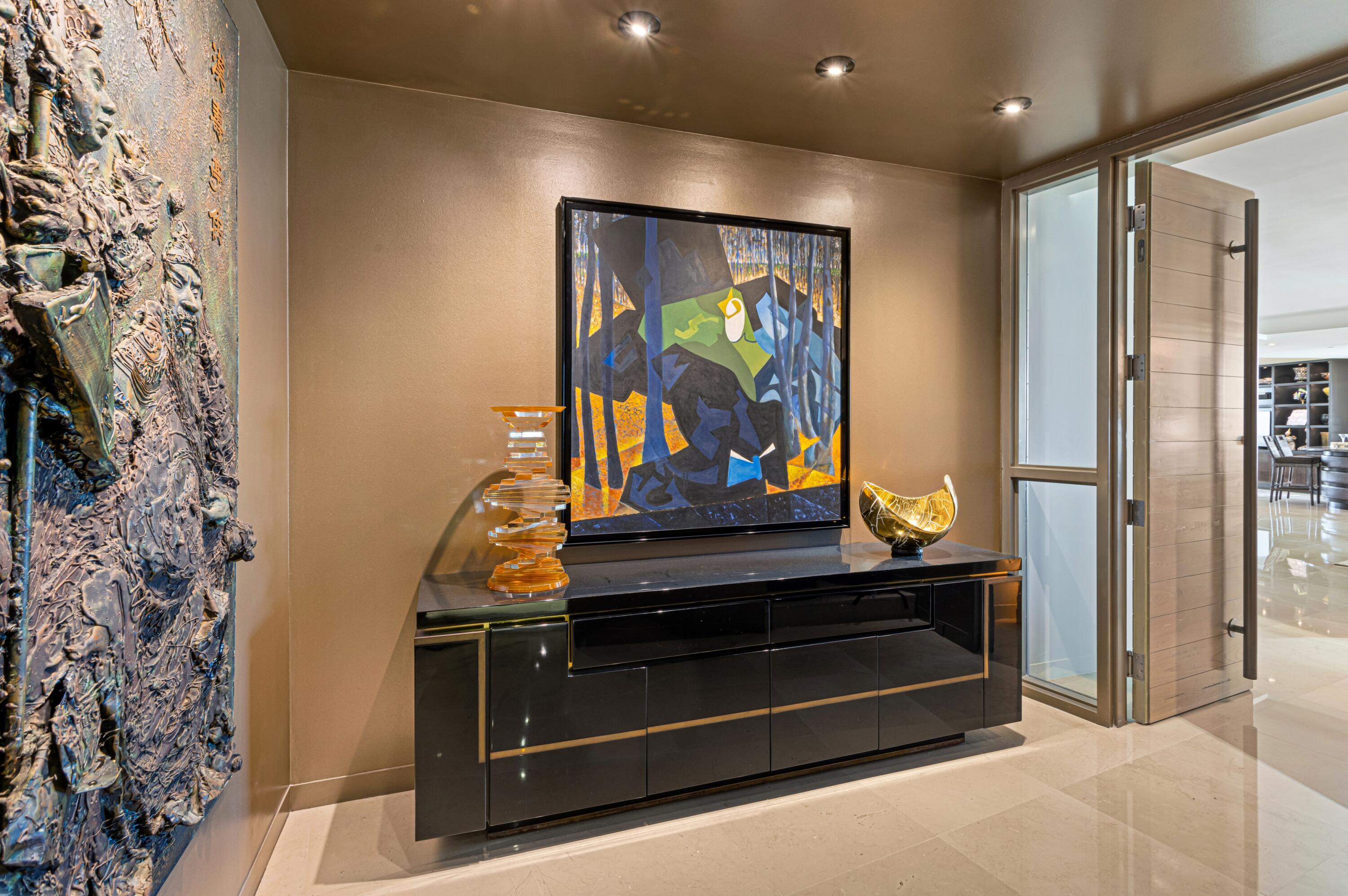 FOYER