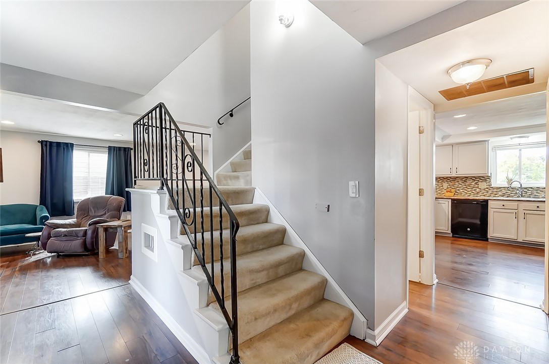5576 Longford Road Dayton, OH 45424 - Photo 6 of 36