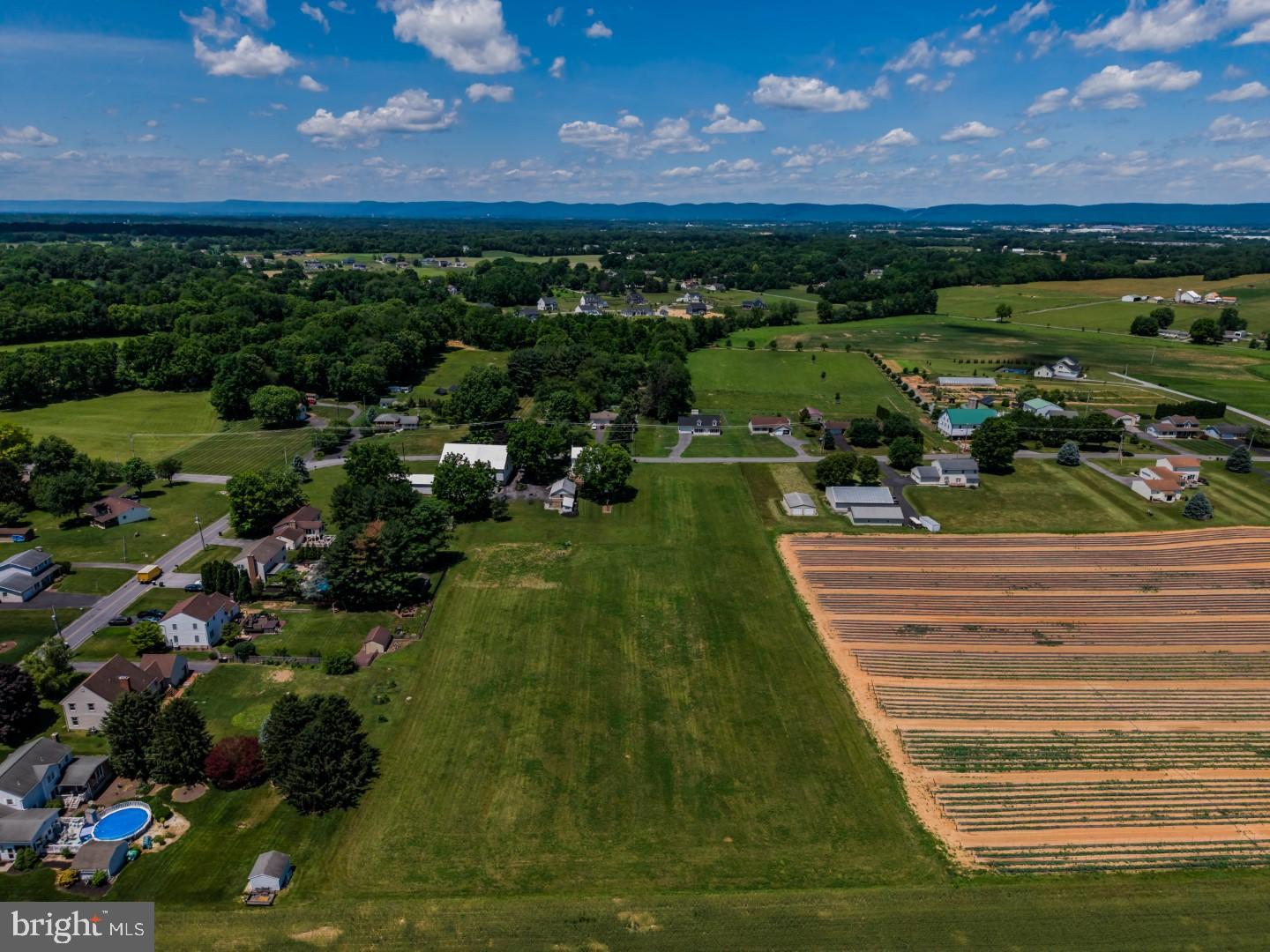 895 Eppley Road Mechanicsburg, PA 17055 - Photo 9 of 54