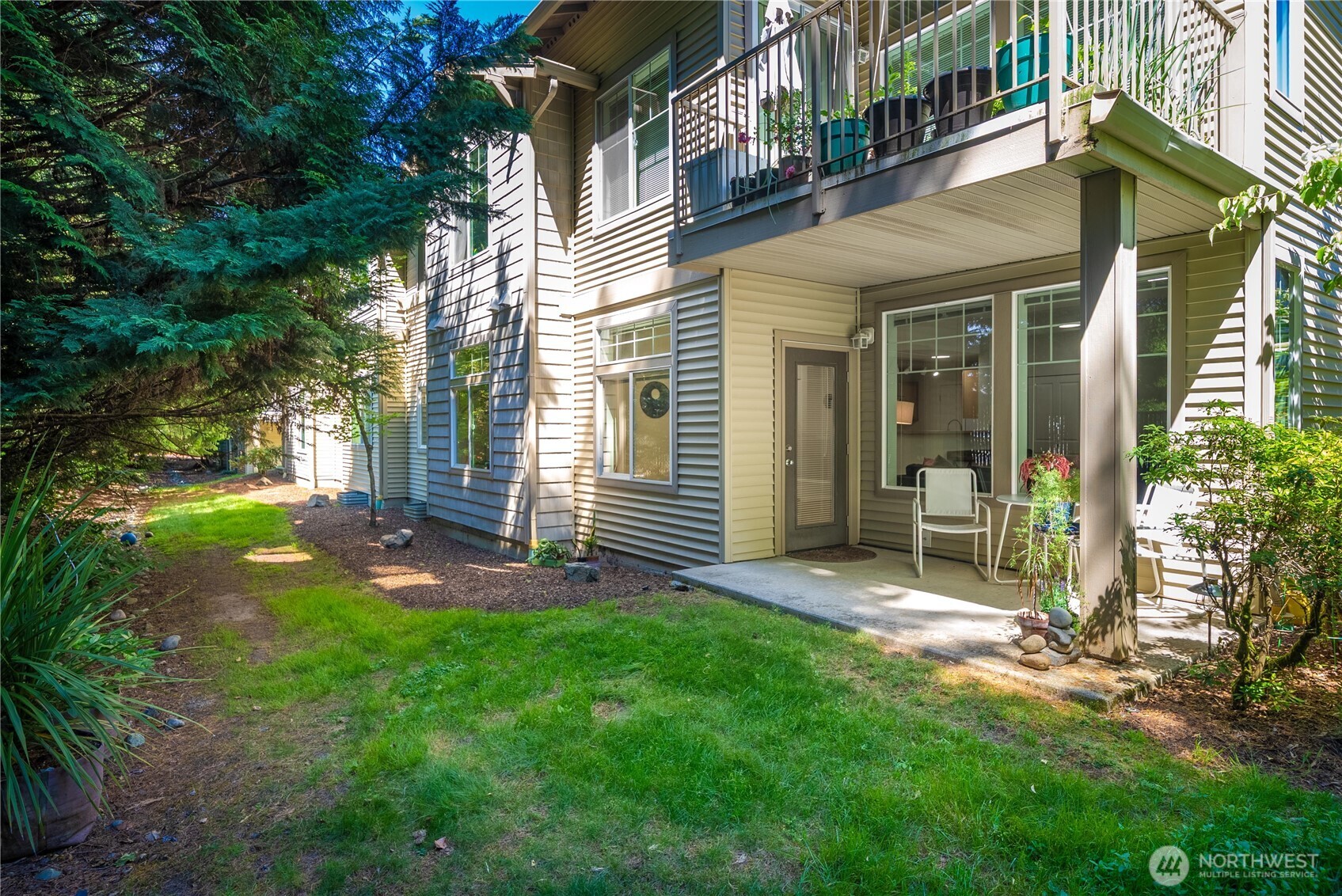 15325 Southeast 155th Place, Unit G1 Renton, WA 98058 - Photo 32 of 35