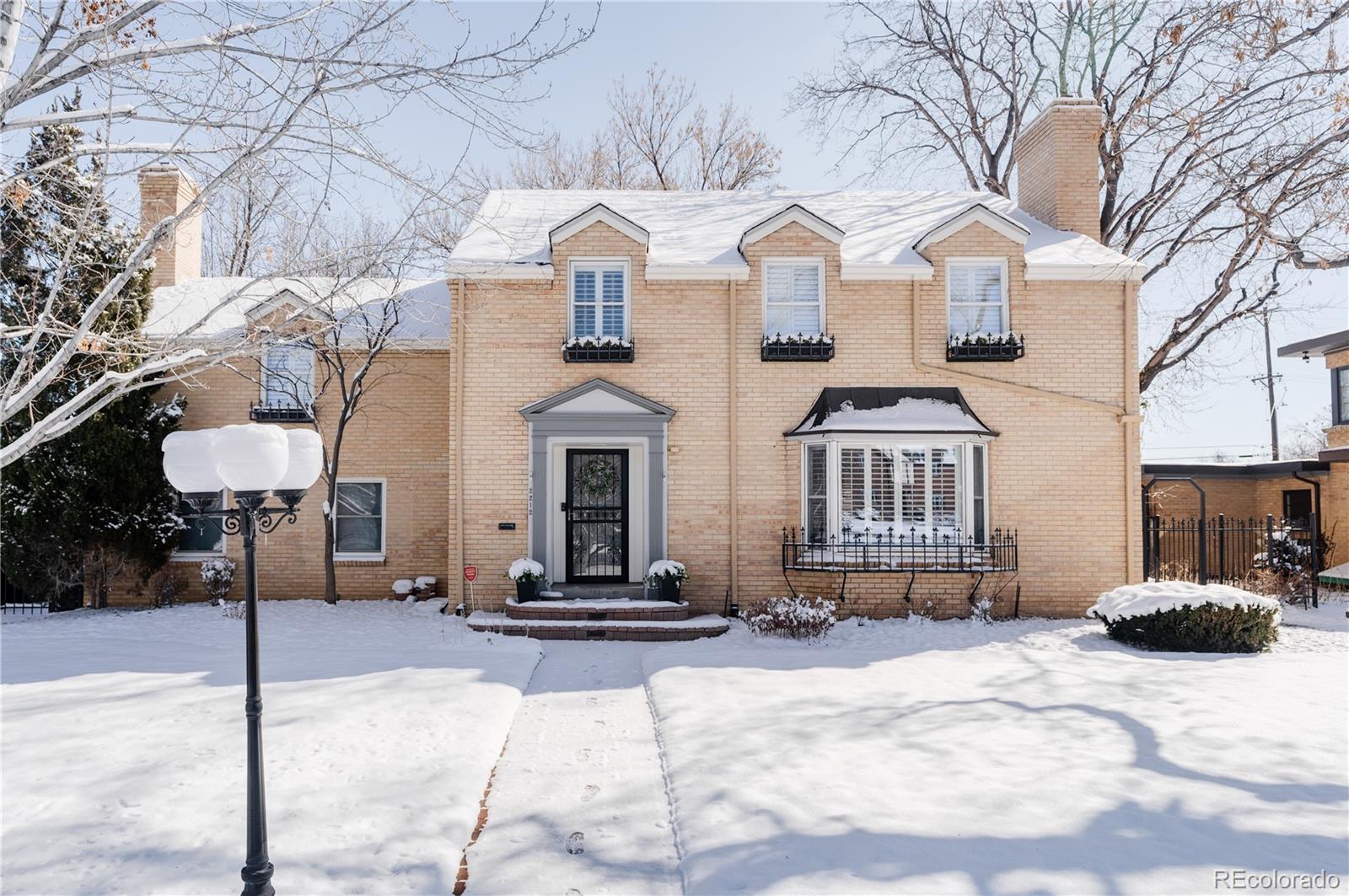 2212 Monaco Parkway Denver, CO 80207 - Photo 2 of 27