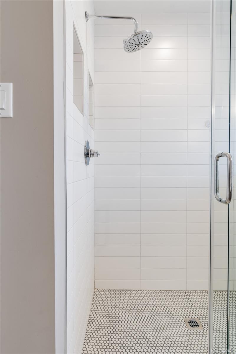 2212 Monaco Parkway Denver, CO 80207 - Photo 23 of 27