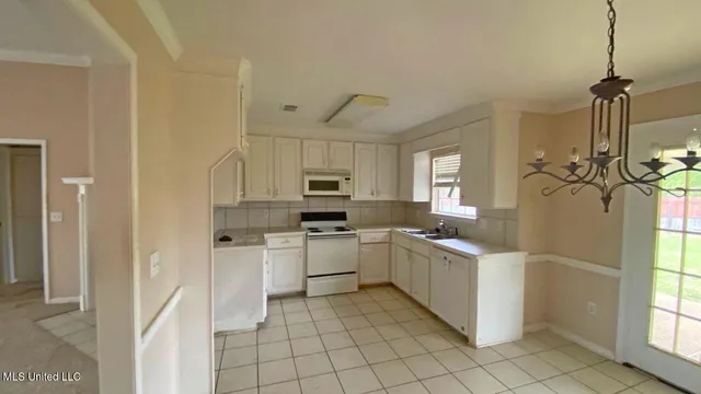 $180,000 | 102 East Magnolia Place, Pearl, MS 39208