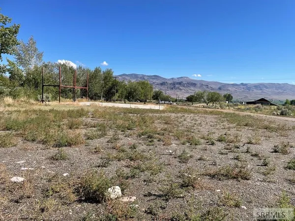 $200,000 | 411 Highway 93, Challis, ID 83226