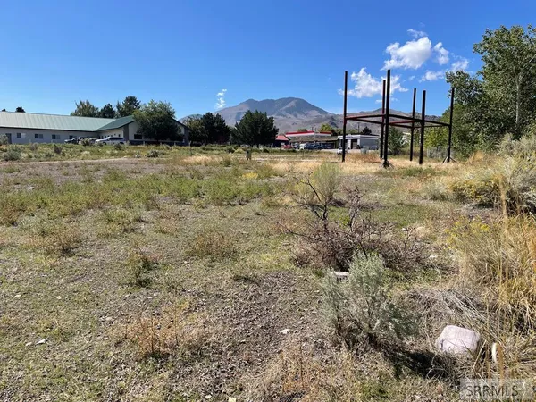 $200,000 | 411 Highway 93, Challis, ID 83226