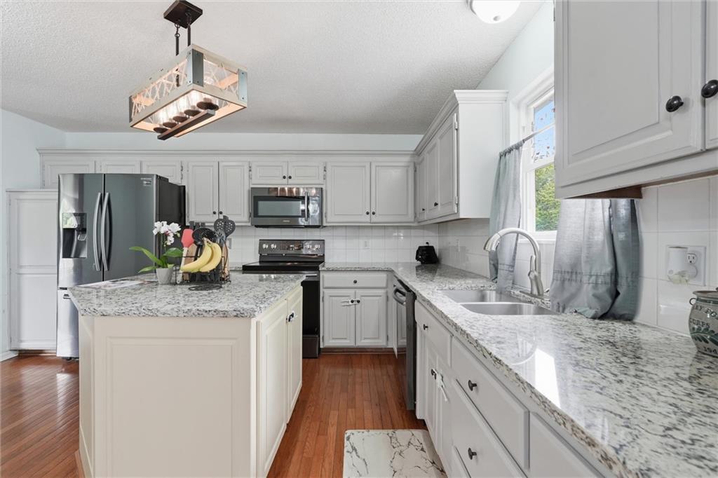 361 Ash Lane Lansing, KS 66043 - Photo 12 of 43