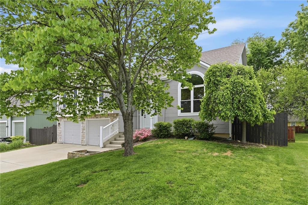 361 Ash Lane Lansing, KS 66043 - Photo 3 of 43