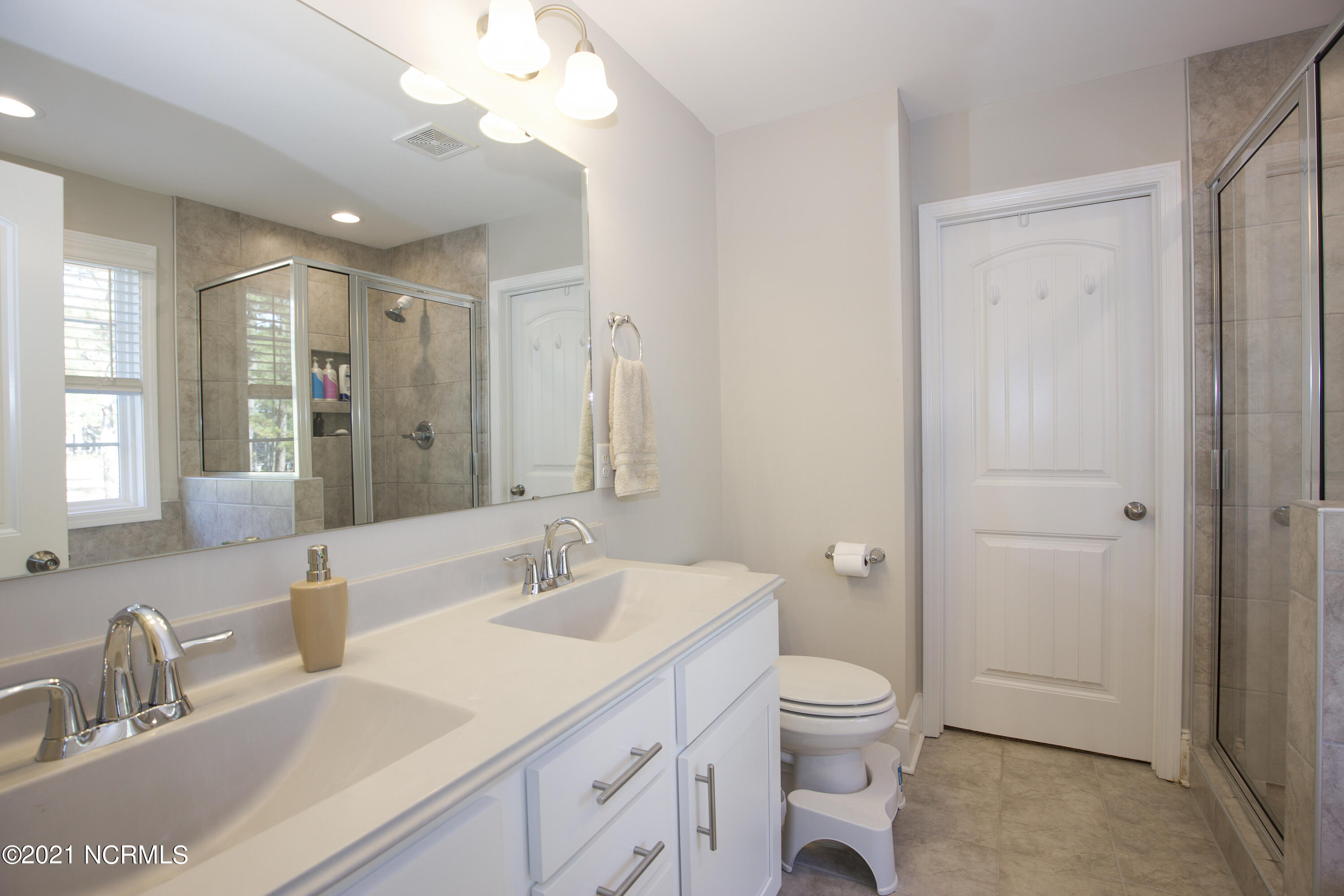 455 Kerr Lake Road Aberdeen, NC 28315 - Photo 25 of 55 455 Kerr Lake Rd-53