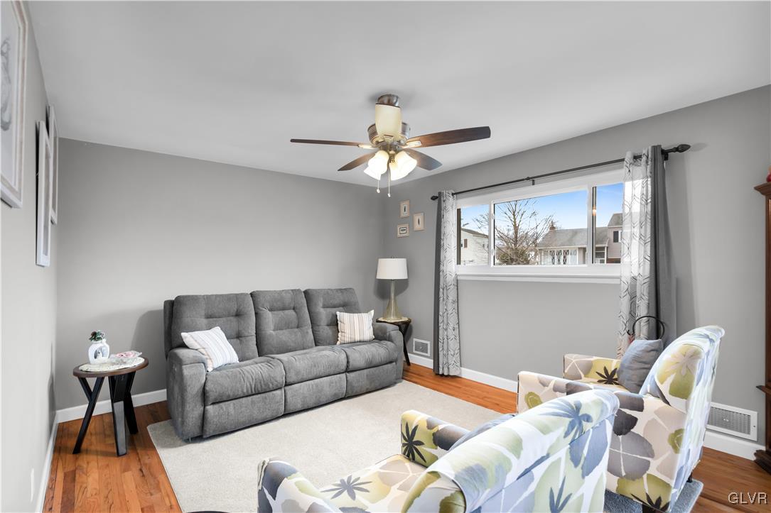 1822 Pelham Road Bethlehem, PA 18018 - Photo 4 of 34 HARDWOOD FLOORS