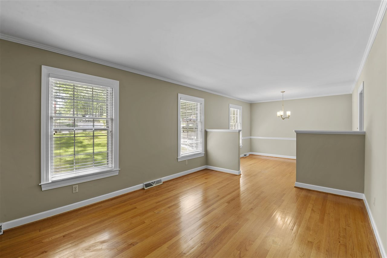 1020 Deboy Street Raleigh, NC 27606 - Photo 6 of 29 Living/Dining