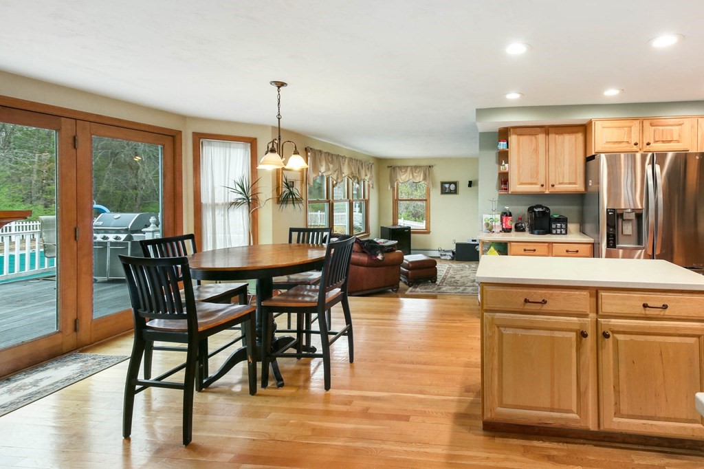 92 1/2 Tracy Road Dudley, MA 01571 - Photo 15 of 42 Gallery Image 15