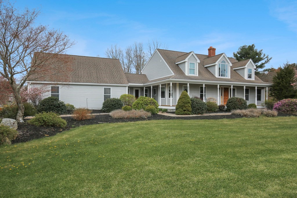 92 1/2 Tracy Road Dudley, MA 01571 - Photo 2 of 42 Gallery Image 2