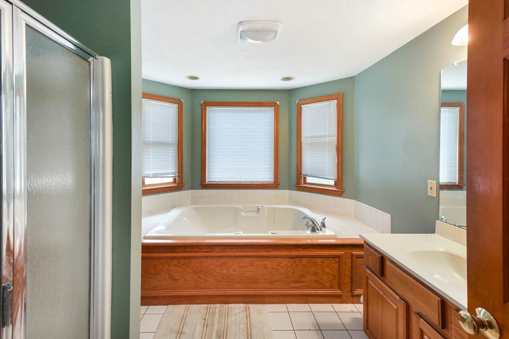 92 1/2 Tracy Road Dudley, MA 01571 - Photo 22 of 42 Gallery Image 22