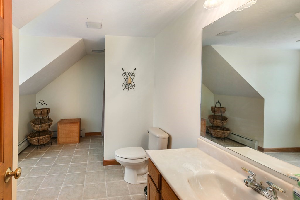 92 1/2 Tracy Road Dudley, MA 01571 - Photo 25 of 42 Gallery Image 25