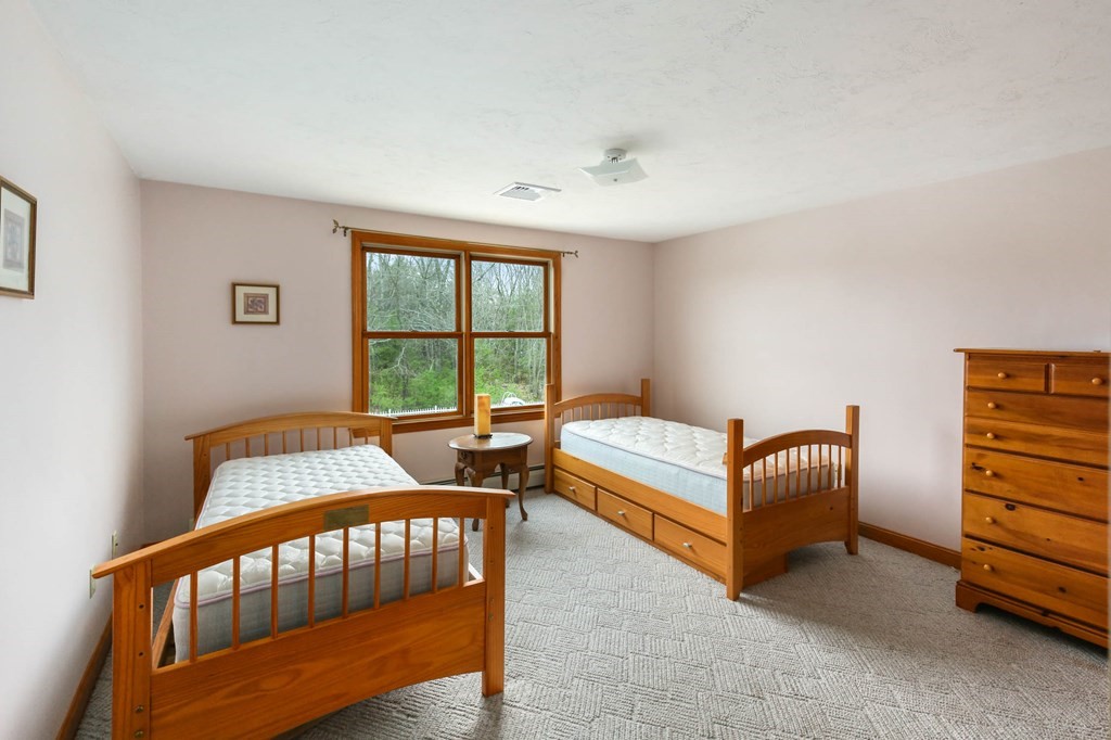 92 1/2 Tracy Road Dudley, MA 01571 - Photo 27 of 42 Gallery Image 27