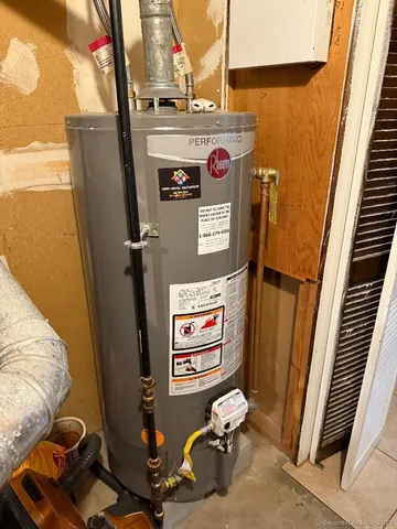 $2,450 | 65 Hitchcock Drive, Meriden, CT 06450