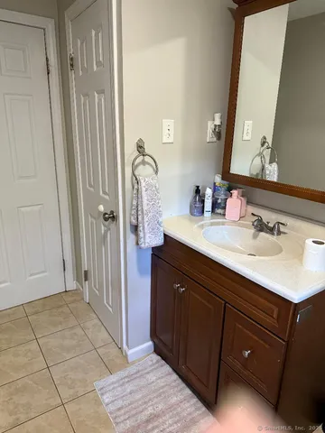 $2,450 | 65 Hitchcock Drive, Meriden, CT 06450