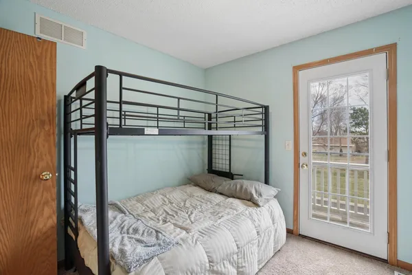 $290,000 | 9478 Golden Eagle Court, Monticello, MN 55362