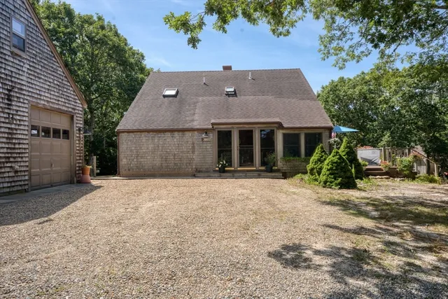$1,985,000 | 36 Smith Hollow Drive, Edgartown, MA 02539