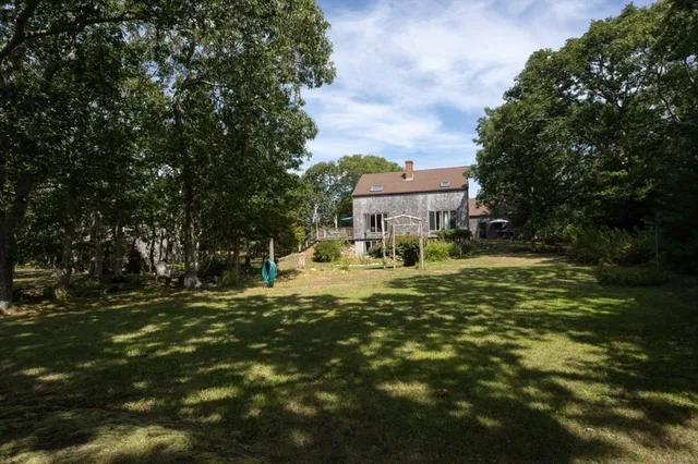 $1,985,000 | 36 Smith Hollow Drive, Edgartown, MA 02539