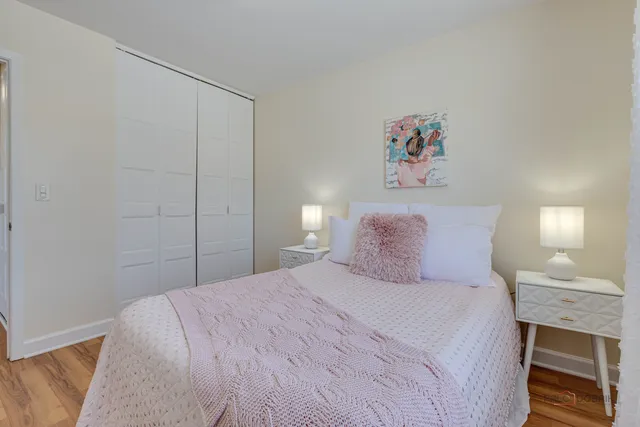 $250,000 | 233 Winfield Court, Unit 233, Vernon Hills, IL 60061