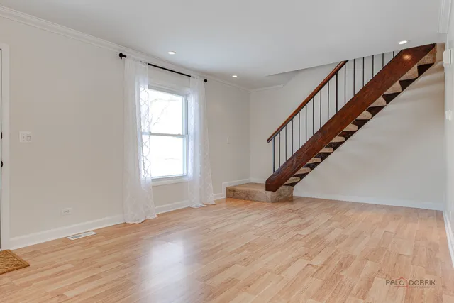 $250,000 | 233 Winfield Court, Unit 233, Vernon Hills, IL 60061