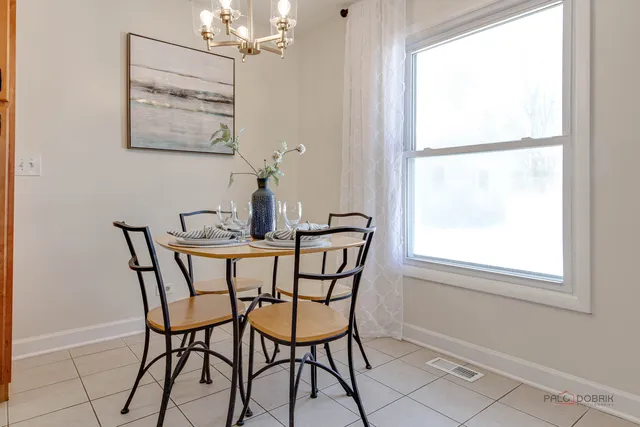 $250,000 | 233 Winfield Court, Unit 233, Vernon Hills, IL 60061