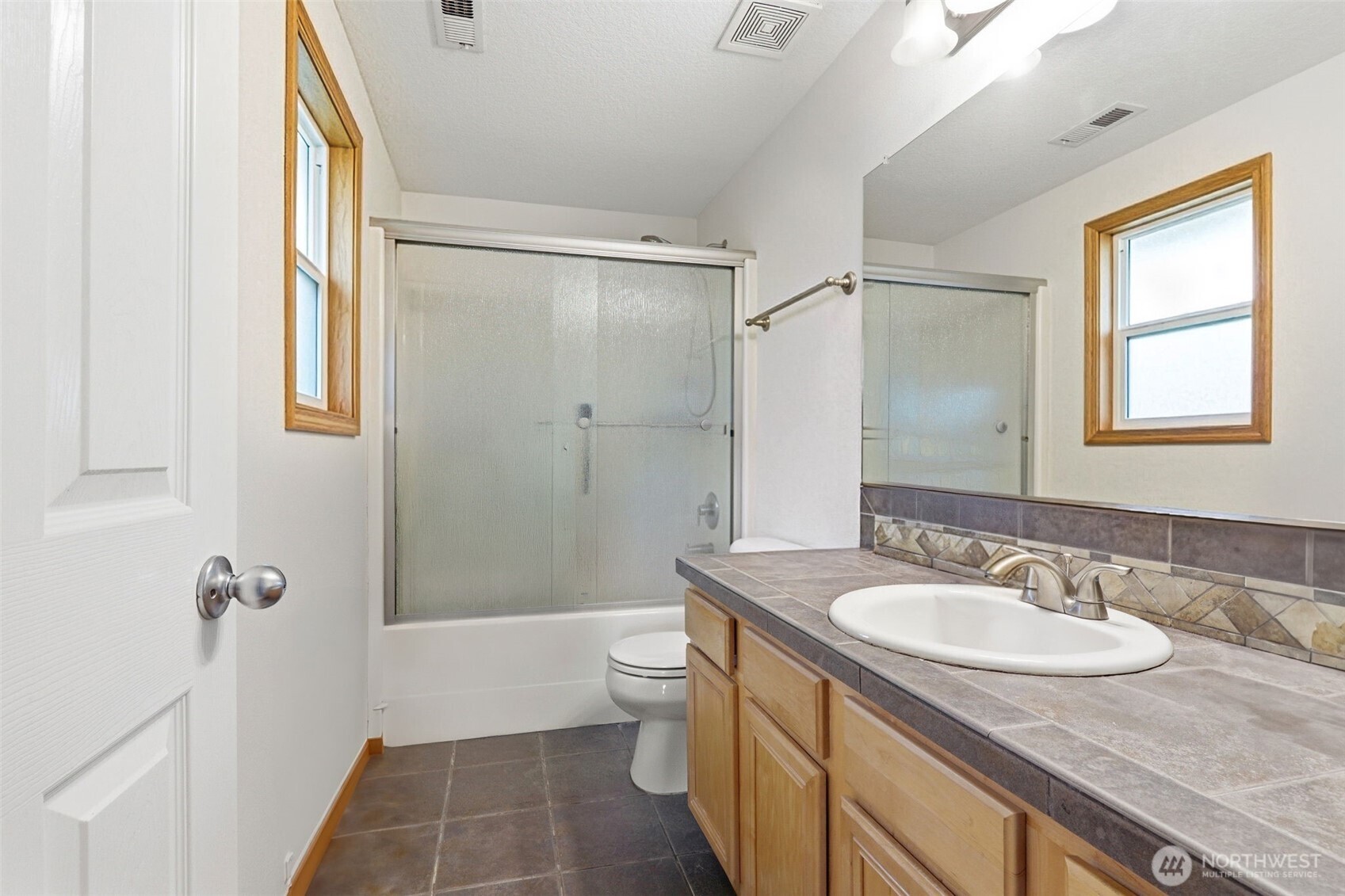 2025 Southwest 6th Avenue Camas, WA 98607 - Photo 19 of 39