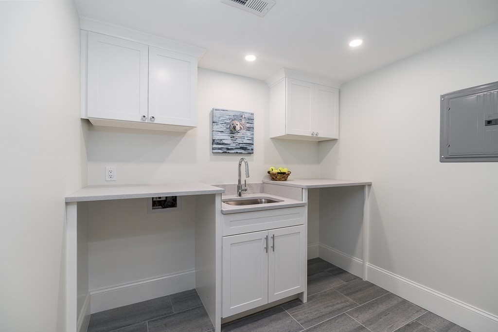 4 Kings Way Manchester, MA 01944 - Photo 17 of 31 Gallery Image 17