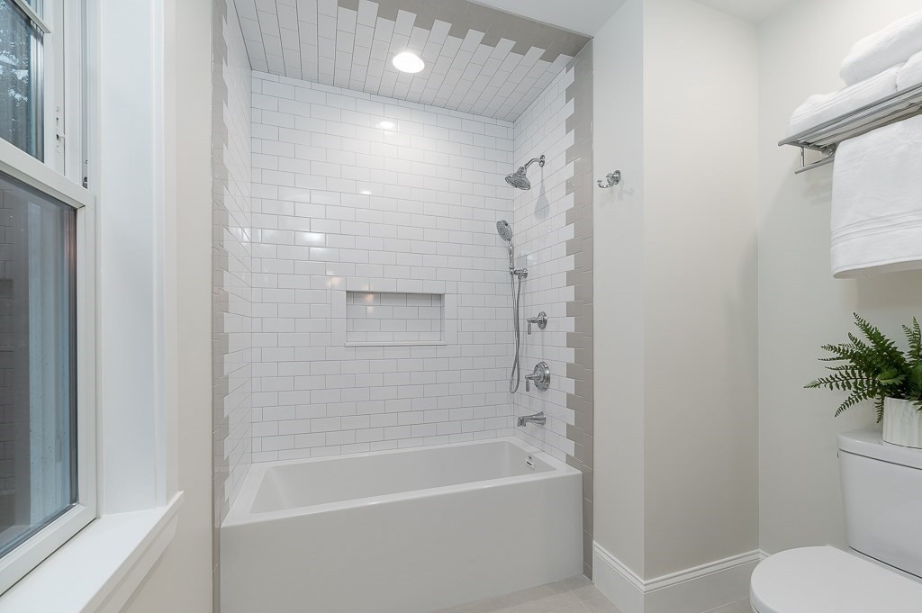4 Kings Way Manchester, MA 01944 - Photo 19 of 31 Gallery Image 19