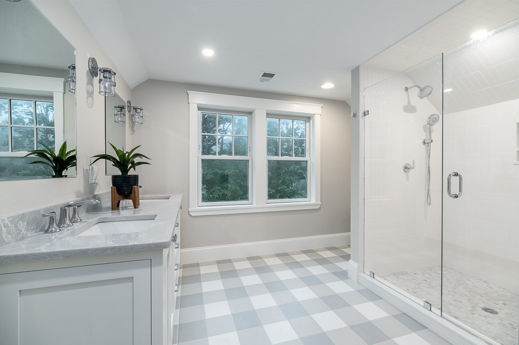 4 Kings Way Manchester, MA 01944 - Photo 27 of 31 Gallery Image 27