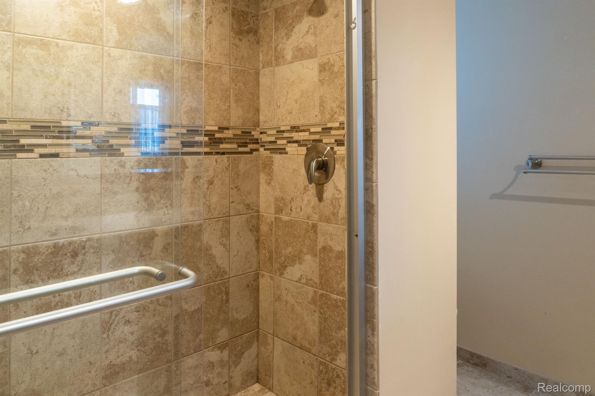 5781 Byron Road Howell, MI 48855 - Photo 20 of 39 Gallery Image 20