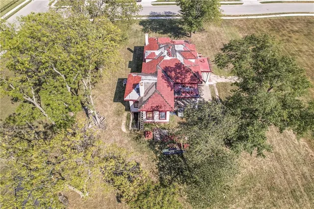 $420,000 | 760 Southwest Redbuck Drive, Lee's Summit, MO 64081