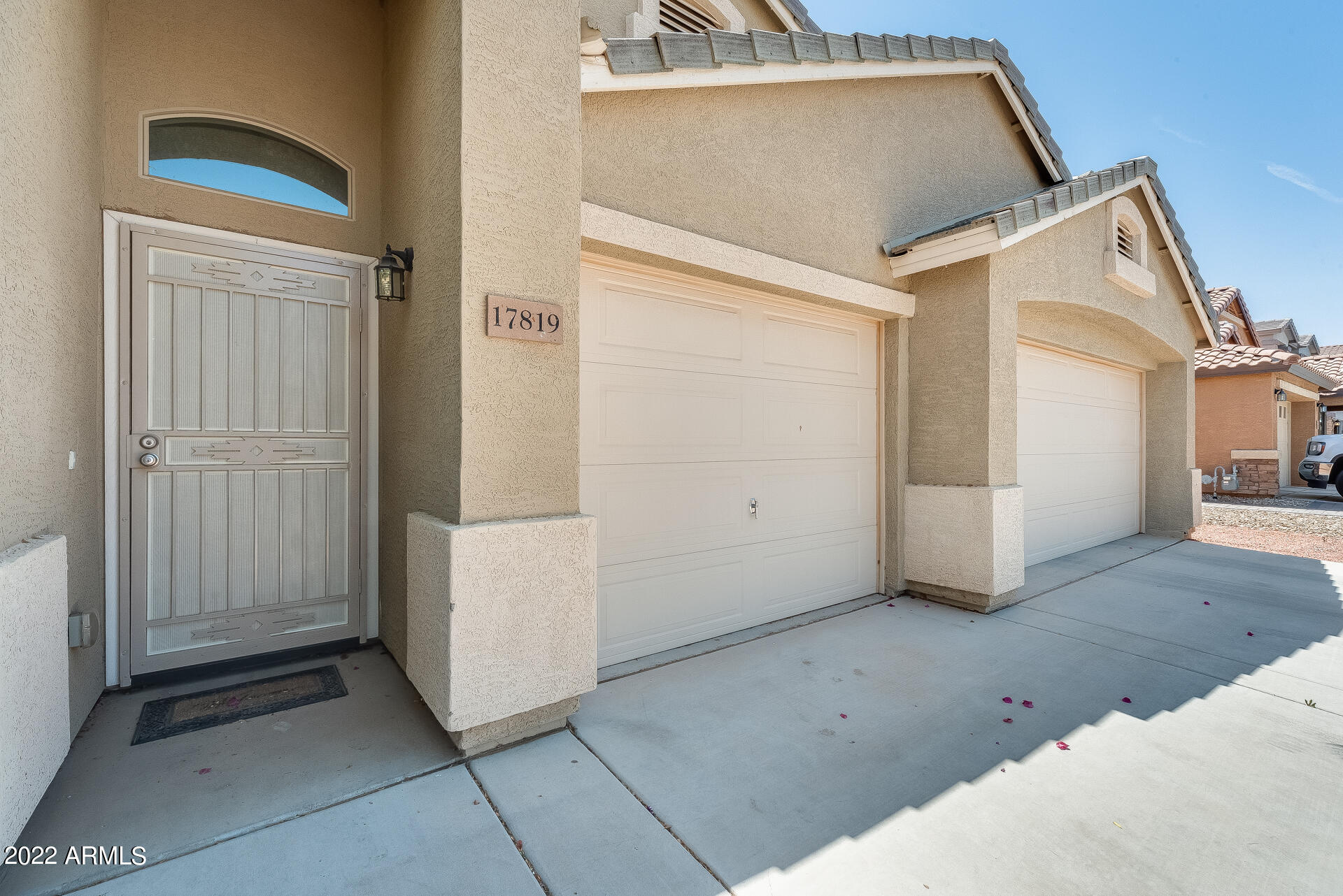 17819 West Charter Oak Road Surprise, AZ 85388 - Photo 8 of 37