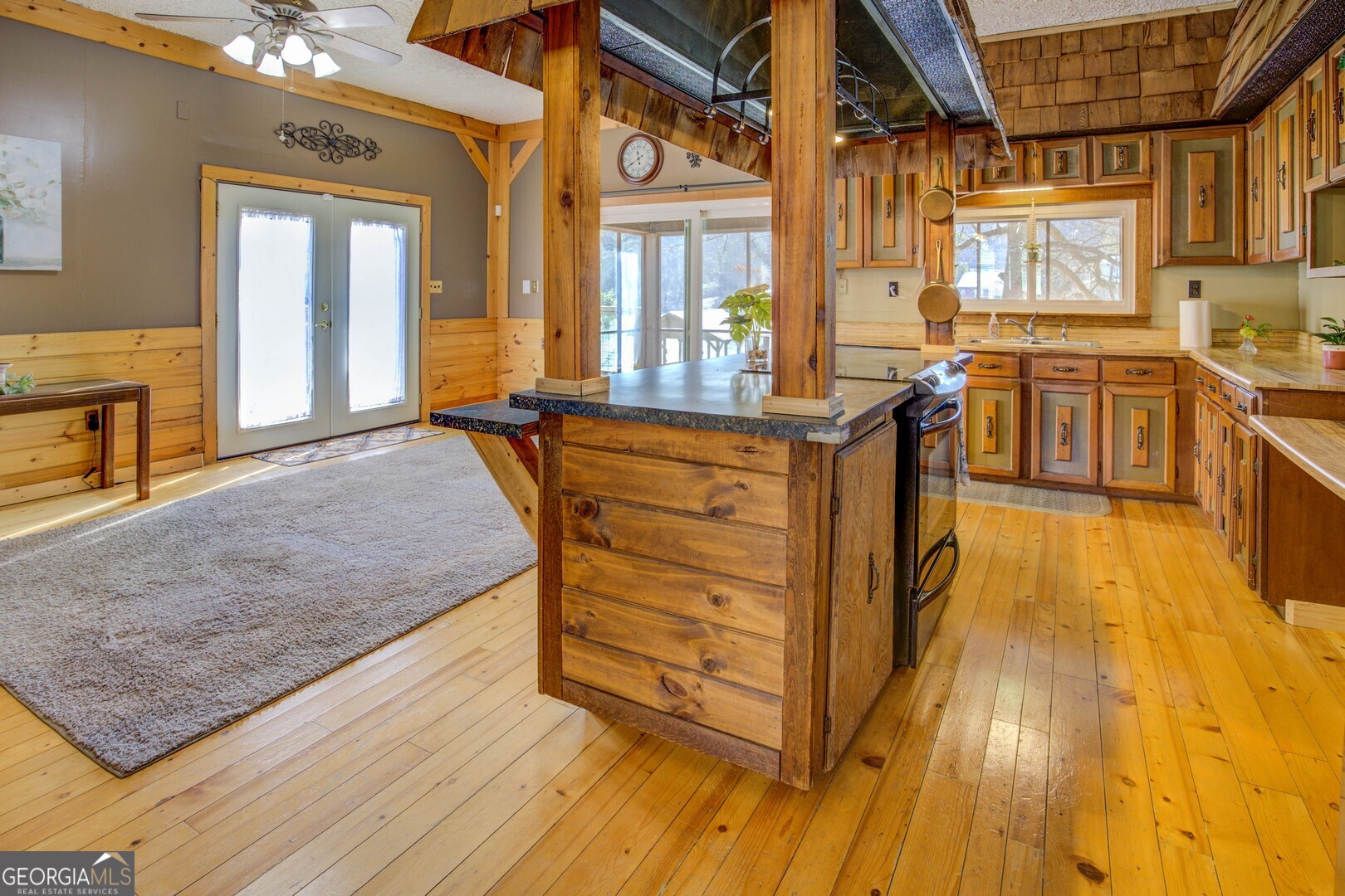 162 Collins Road Jackson, GA 30233 - Photo 31 of 77 a view of a kitchen with cabinets
