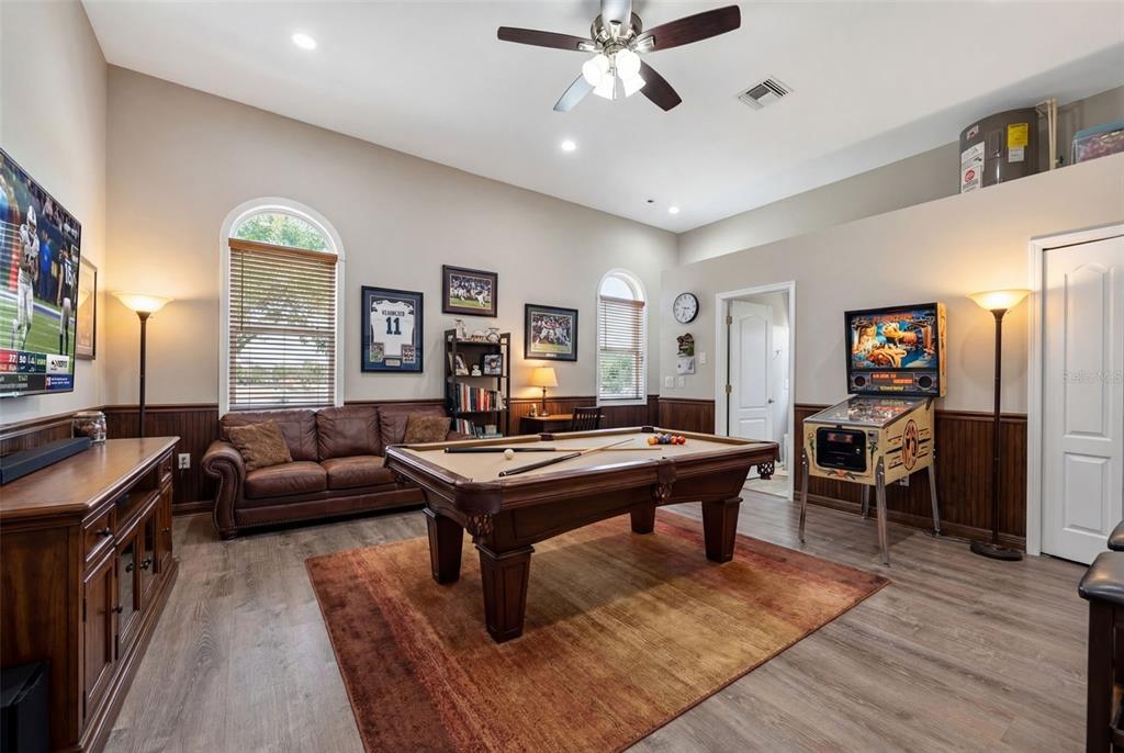 6677 Mandarin Road Sarasota, FL 34238 - Photo 37 of 49