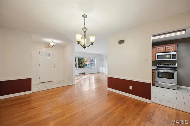 $349,900 | 1463 Ronald Drive, St. Louis, MO 63119