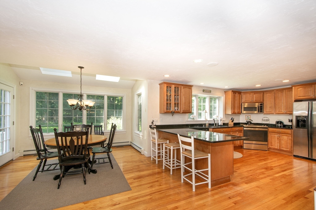 185 Booth Hill Road Scituate, MA 02066 - Photo 6 of 38
