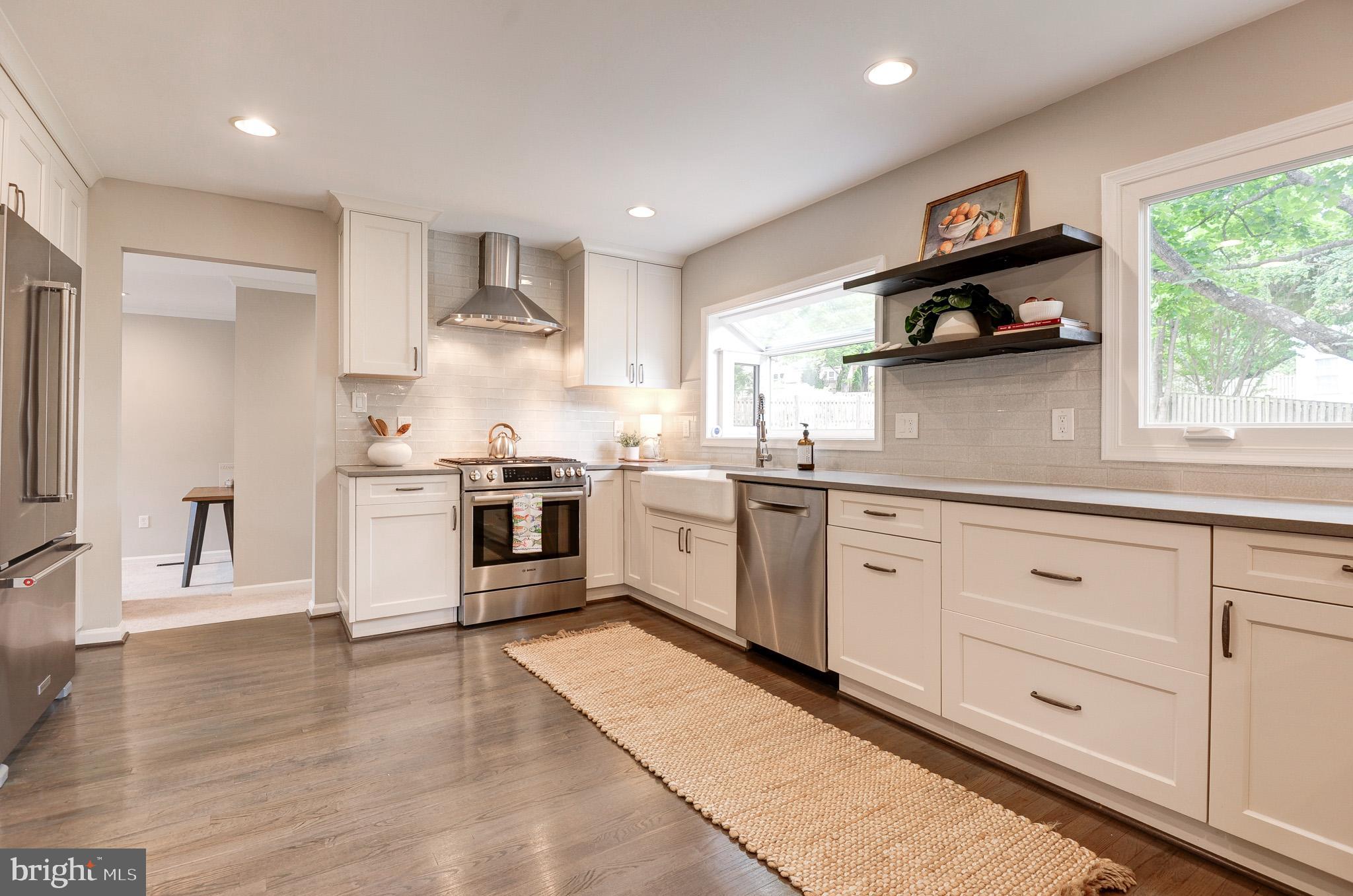 2685 Glencroft Road Vienna, VA 22181 - Photo 3 of 63 Gallery Image 3
