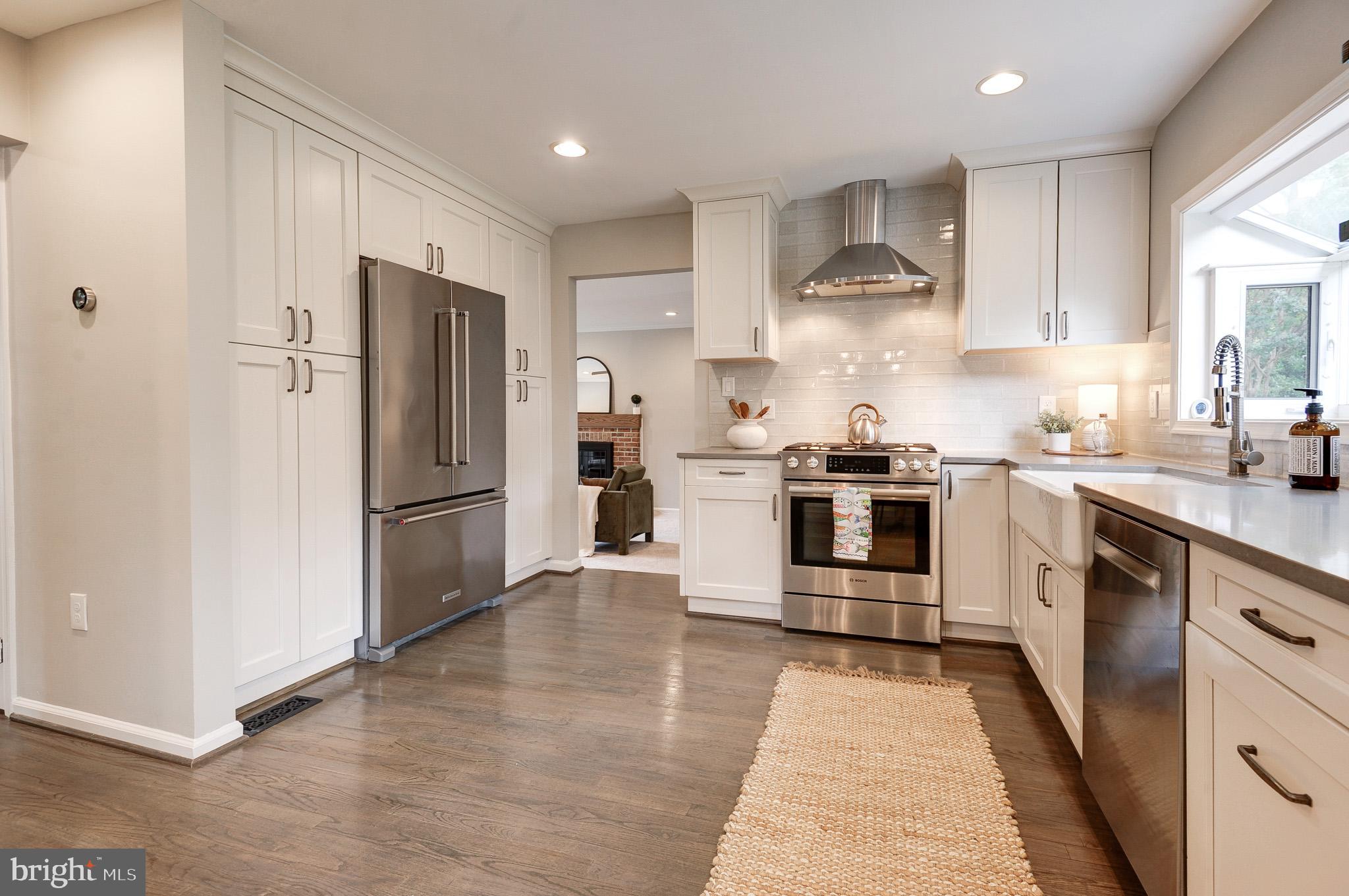 2685 Glencroft Road Vienna, VA 22181 - Photo 4 of 63 Gallery Image 4